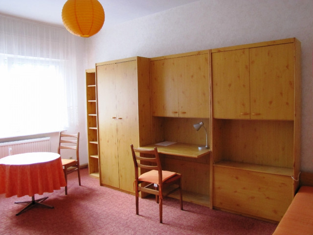 Möbliertes Zimmer in Erfurt ab 01.03.2016 zu vermieten - Immobilien - Erfurt