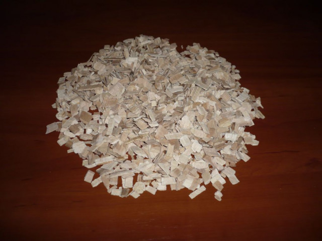 Holzspäne zum Räuchern von Fleisch, Fisch und Käse - Buero Geschaeft - Ukraine, Vinnitsa