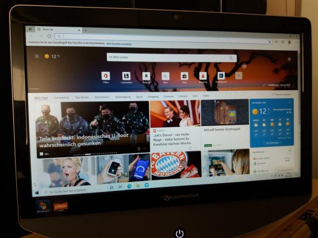 Packard Bell All-In-One PC + Windows 10 + Tastatur & Maus im *Super-Top-Zustand* - Computer - Gelsenkirchen-Schalke
