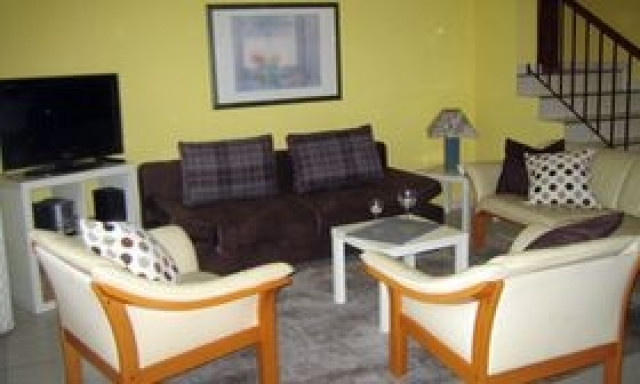 Last Minute: Komfortable Ferienwohnung mit Terrasse in Hooksiel an der Nordsee - Ferienwohnung Haus - Wangerland Hooksiel
