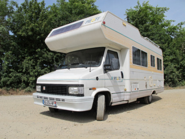 Capucine Camping Car Driver C25 Diesel 6 Personen - Camping - Deutschland