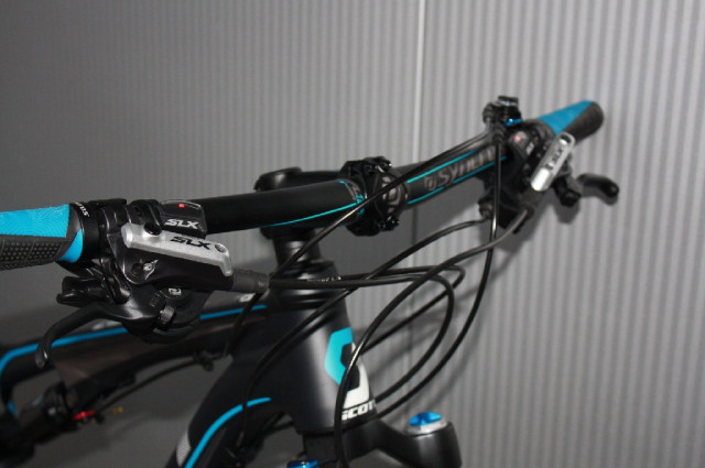 Neu Scott Genius 730 Komplettrad - Fahrraeder - Bonn