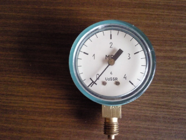 Manometer-Heimwerkerbedarf - Handwerk Hausbau Garten - Gräfenhainichen