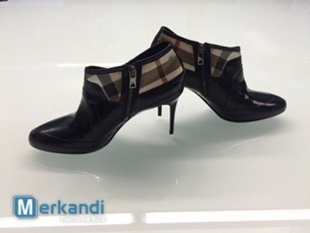 Burberry Stiefeletten Sonderposten  - Kleidung Schmuck Accessoires - goerlitz
