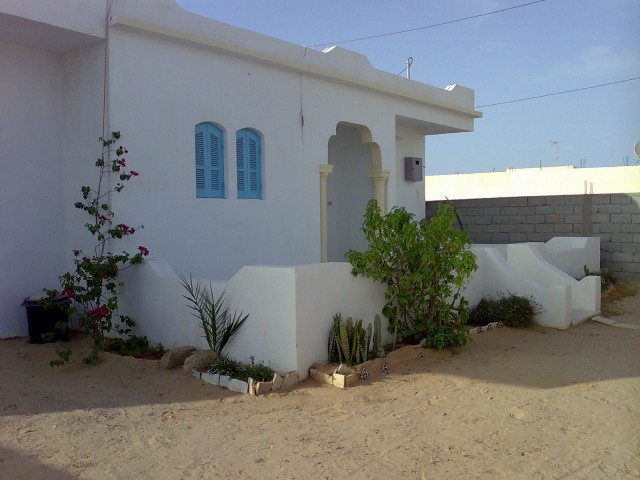 TUNESIEN - SÜD - SCHÖNES HAUS mit GRUNDSTÜCK - Immobilien - Route Ras Jdir, 4160 Ben Gardane