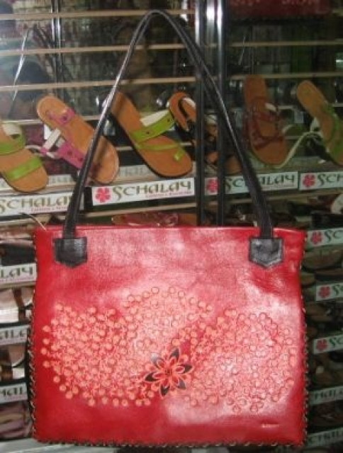 Rote Handtasche aus Peru, echt Leder - Kleidung Schmuck Accessoires - Essen