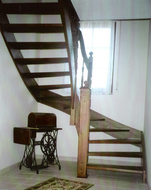 Treppe Holztreppen aus Polen Massivholztreppen - Handwerk Hausbau Garten - Schwerin