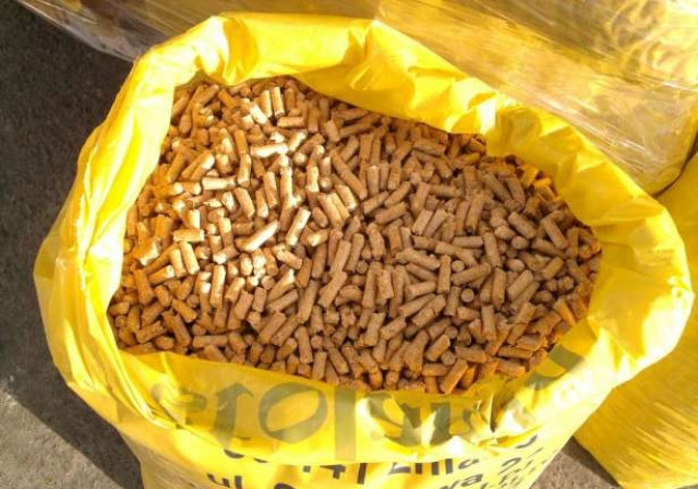 Pellet aus Sonnenblumenschalen - Essen Trinken Genuss - Frankfurt