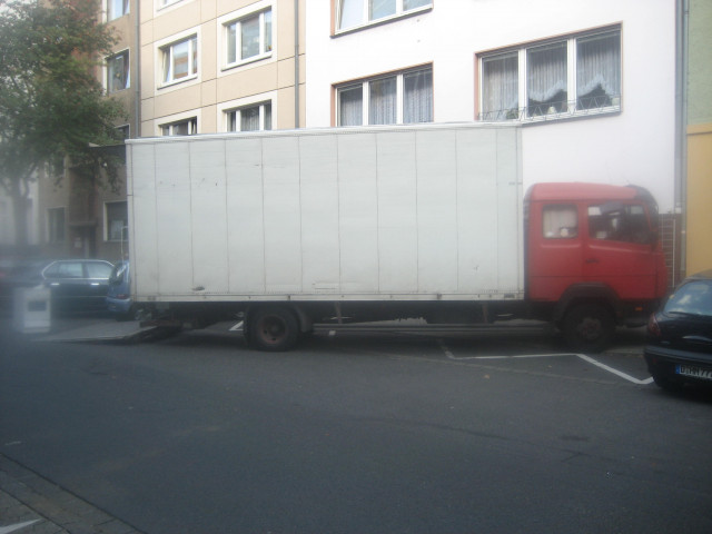 UMZÜGE & ENTRÜMPELUNGEN ALLER ART - Dienstleistungen Business Gewerbe - Mönchengladbach