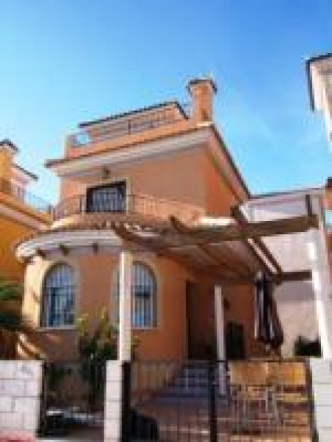 3 Schlafzimmers Villa In Los Montesinos  Spanien  - Immobilien - Torrevieja